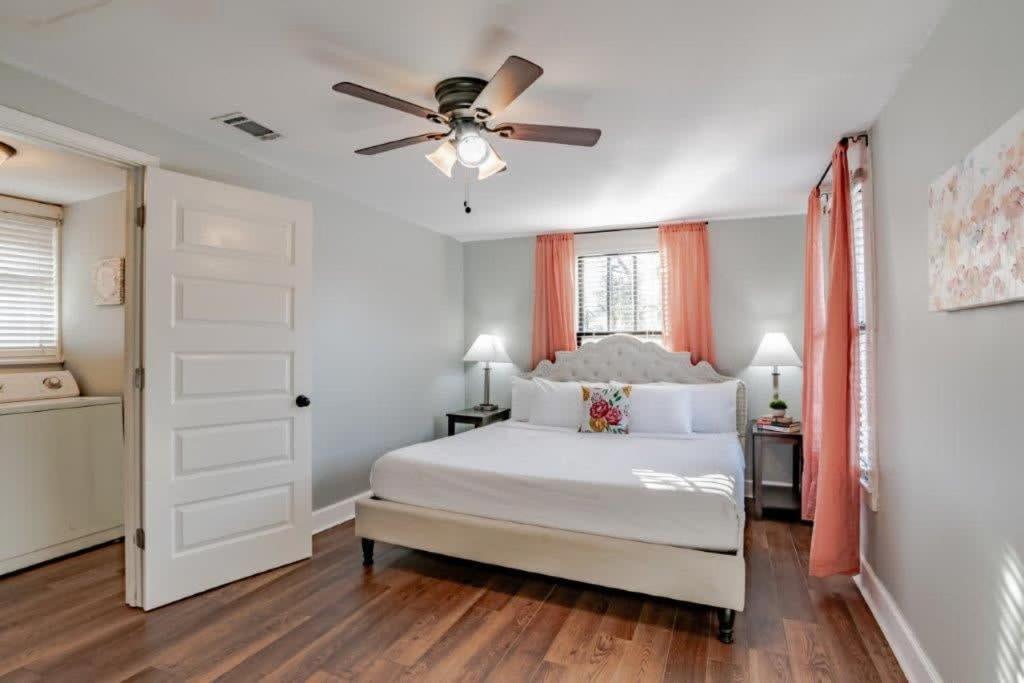 Appartamento Dauphin District Darling #4 Downtown, Dining Mobile Esterno foto